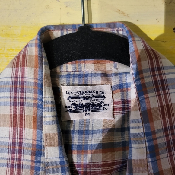 Vintage Levi Strauss button down shirt - Picture 2 of 2